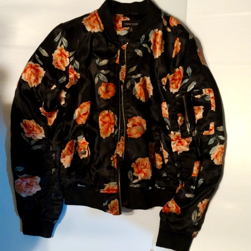 New look , women's small ,black with pink roses